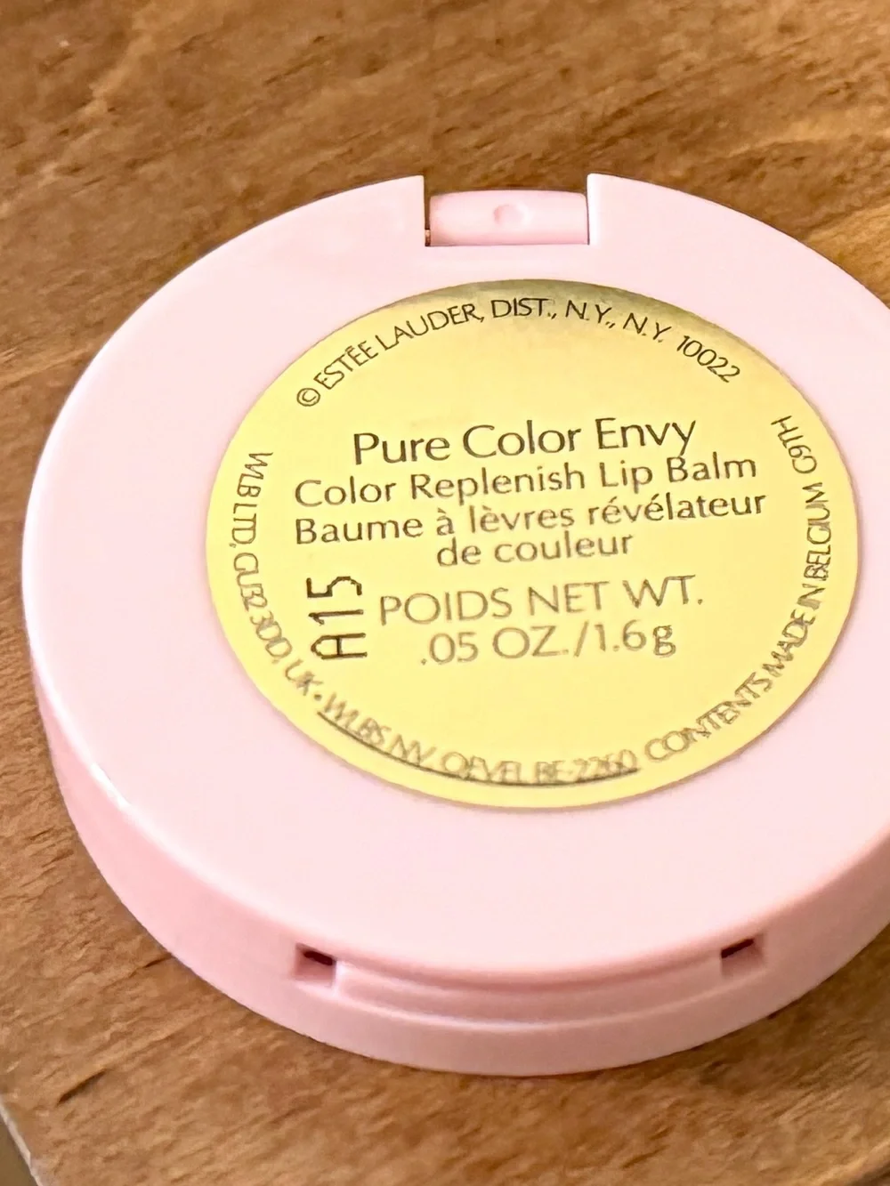 Estée Lauder Nourishing  Pure Color Envy Color Replenish Lip Balm W Mirror1.6gms